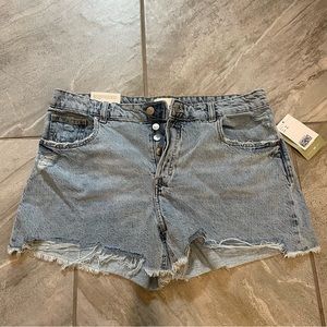 H&M Denim Shorts New With Tags Button Up Front